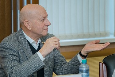 Сергей Грачев: «Мы одними из первых наделили молодых парламентариев правом законодательной инициативы»